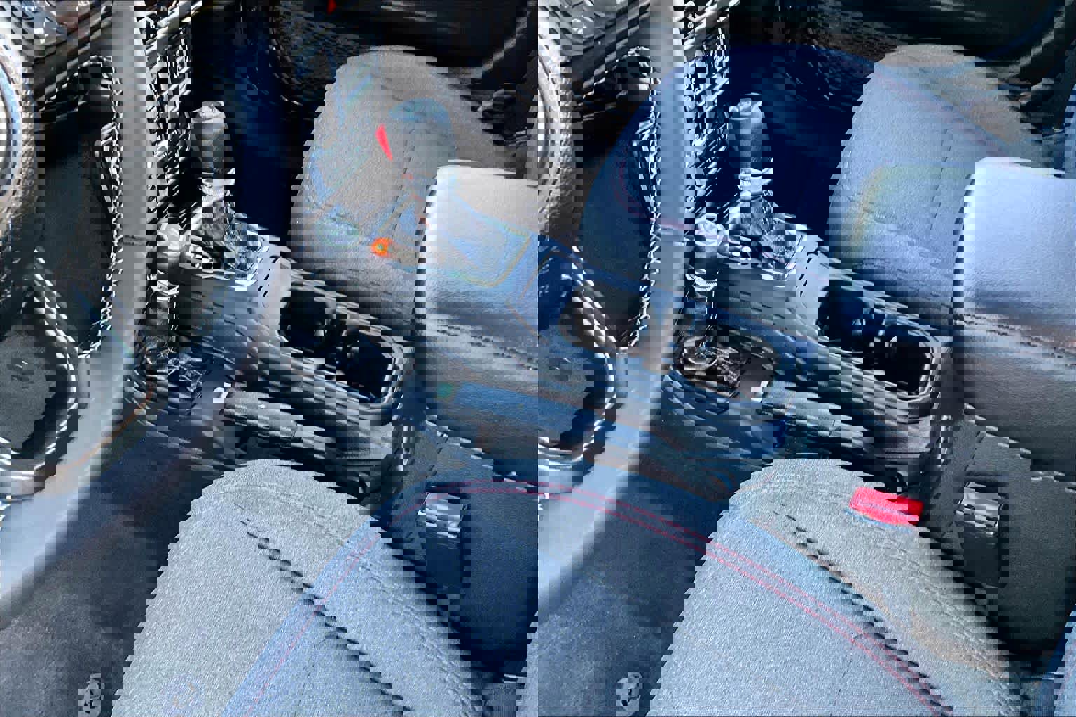 Used 2025 Jeep Wrangler Unlimited Rubicon image 15