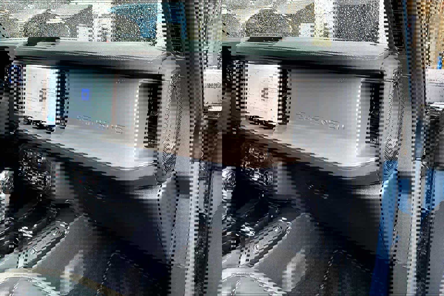 Certified 2025 Ford Bronco Outer Banks image 19