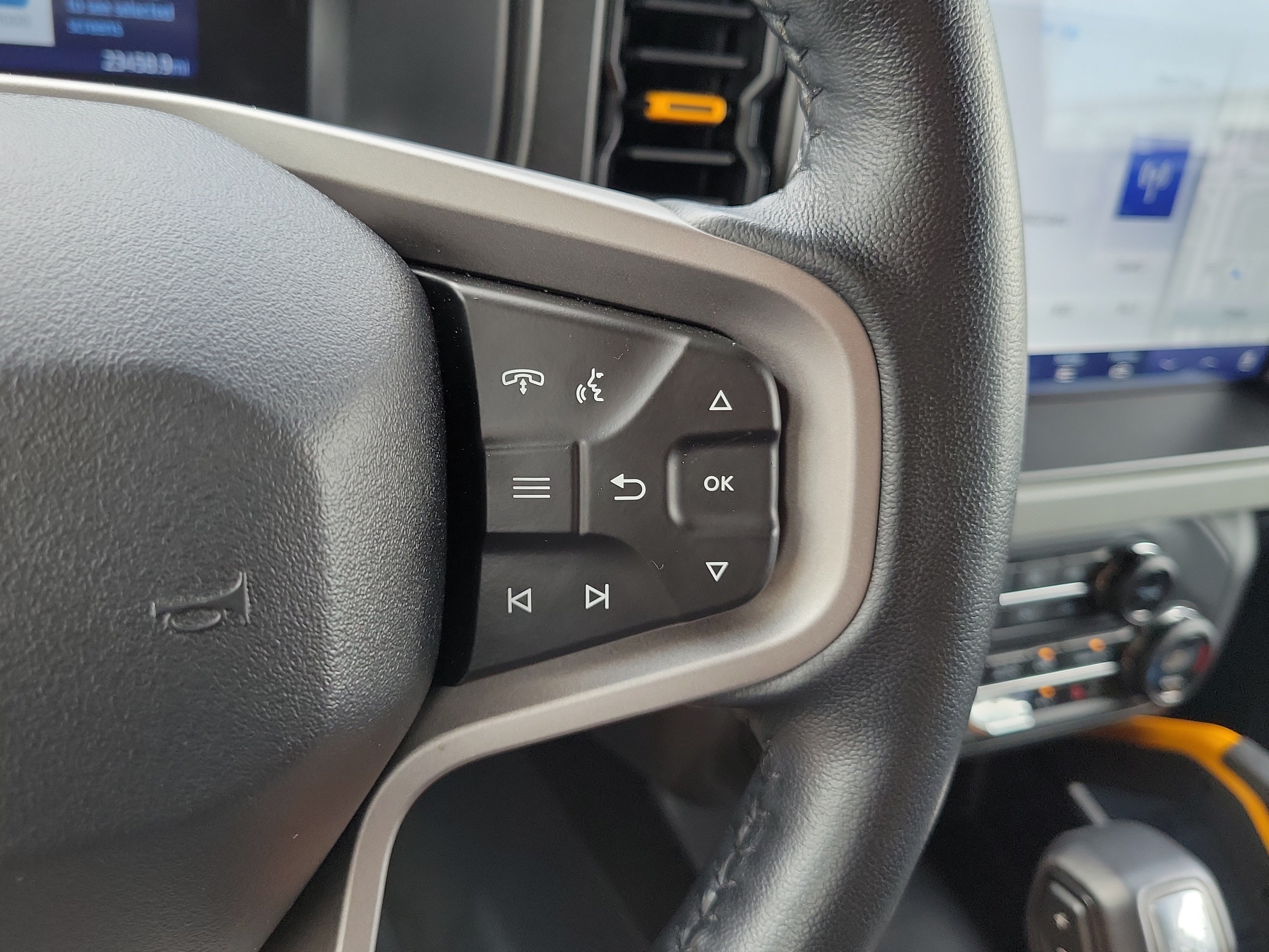 Certified 2023 Ford Bronco Badlands AWD/4WD image 18