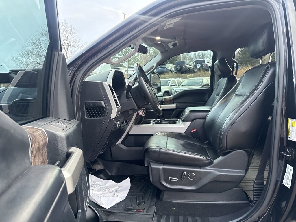 Certified 2018 Ford F350 Lariat w/ Chrome Package image 10