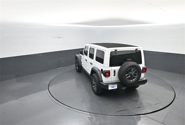 Used 2024 Jeep Wrangler Sport S image 28