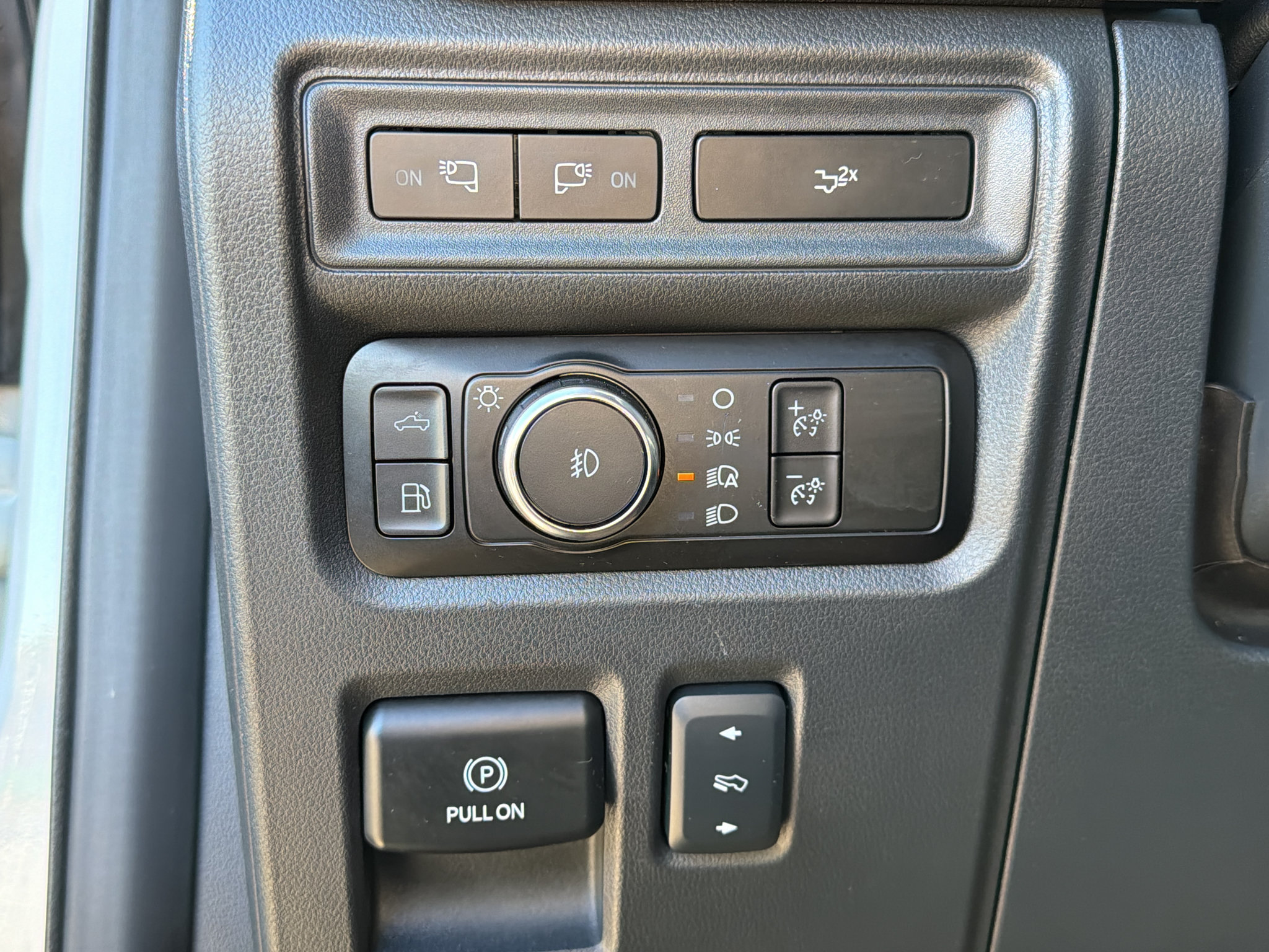 Certified 2024 Ford F150 Lariat AWD/4WD image 14