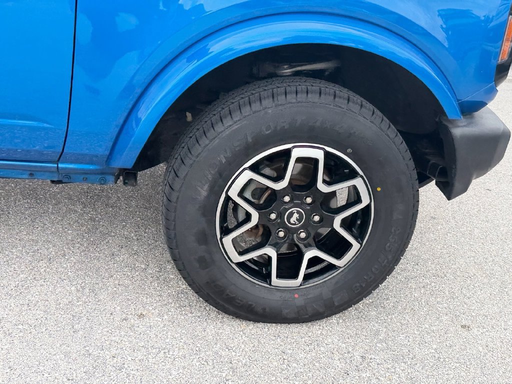 Certified 2022 Ford Bronco Outer Banks AWD/4WD image 9