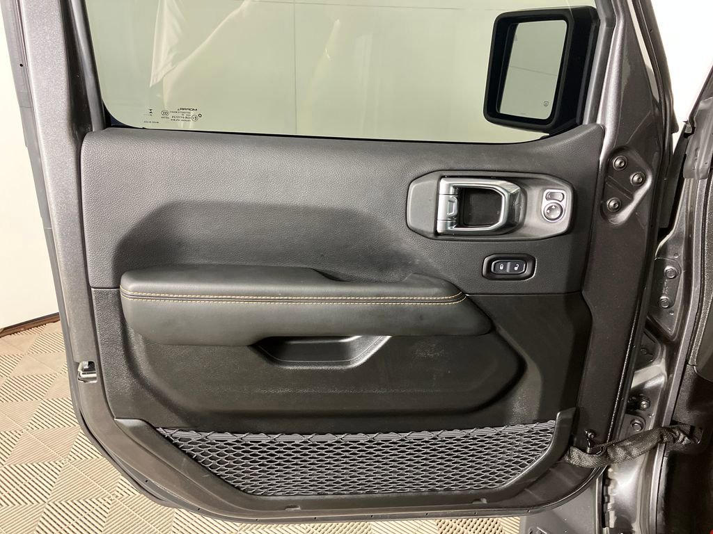 Used 2025 Jeep Gladiator Sport image 22