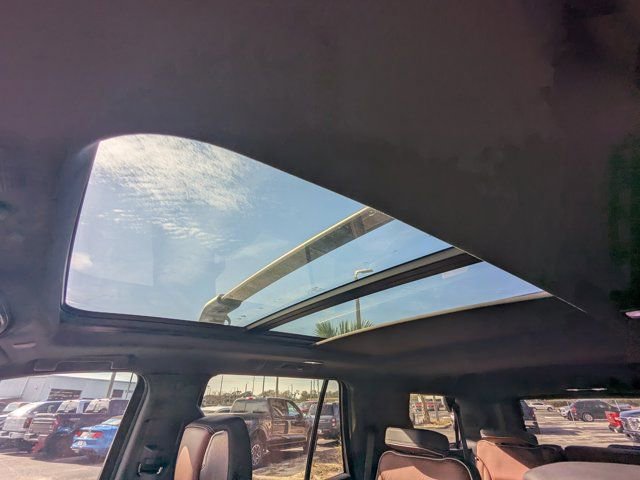 Used 2024 GMC Yukon Denali Ultimate image 23