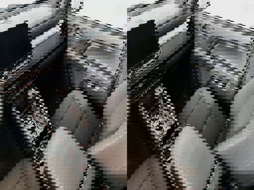 Used 2023 Chevrolet Colorado LT w/ LT Convenience Package image 14