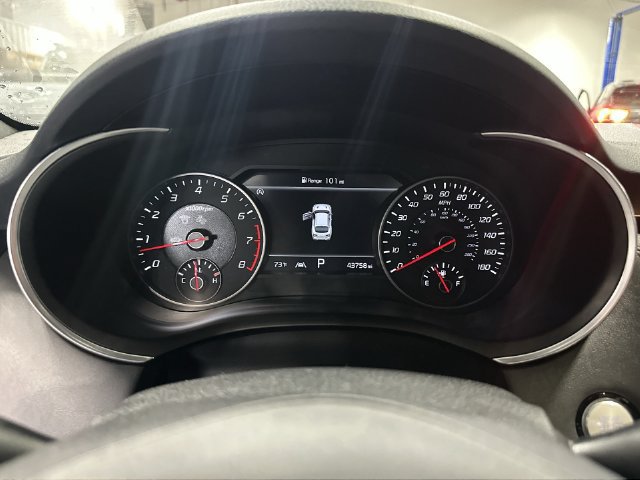 Used 2022 Kia Stinger GT2 w/ Red Interior Color Package RWD image 14