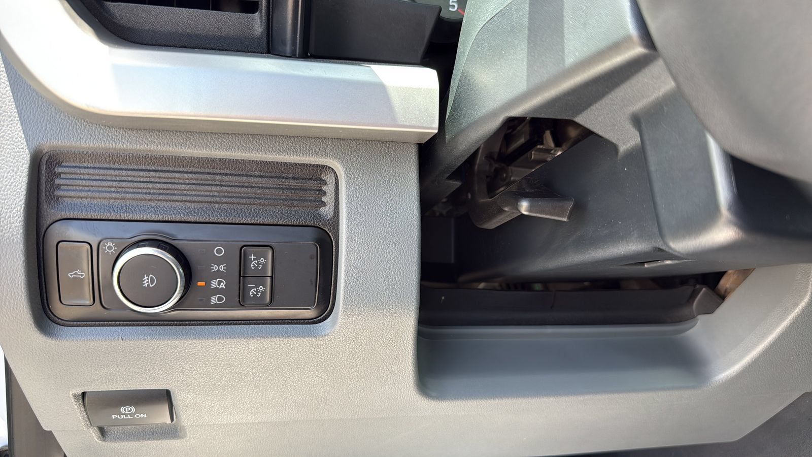 Certified 2025 Ford F250 XLT w/ FX4 Off-Road Package AWD/4WD image 17