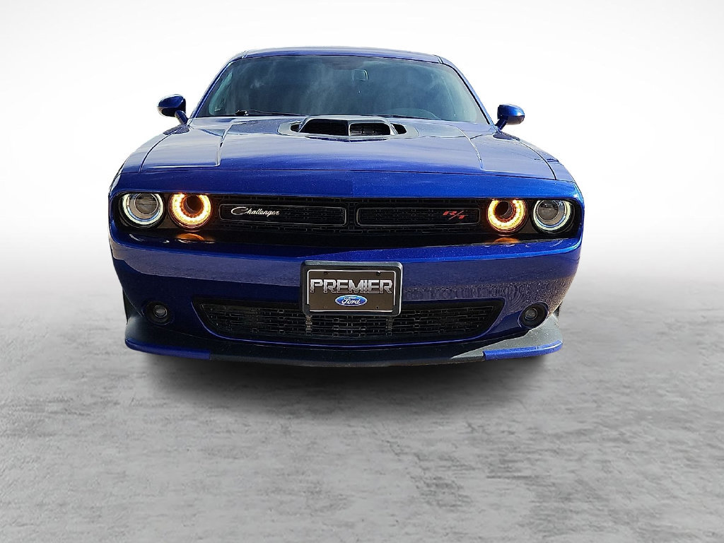 Used 2022 Dodge Challenger R/T Scat Pack w/ Shaker Package RWD image 3
