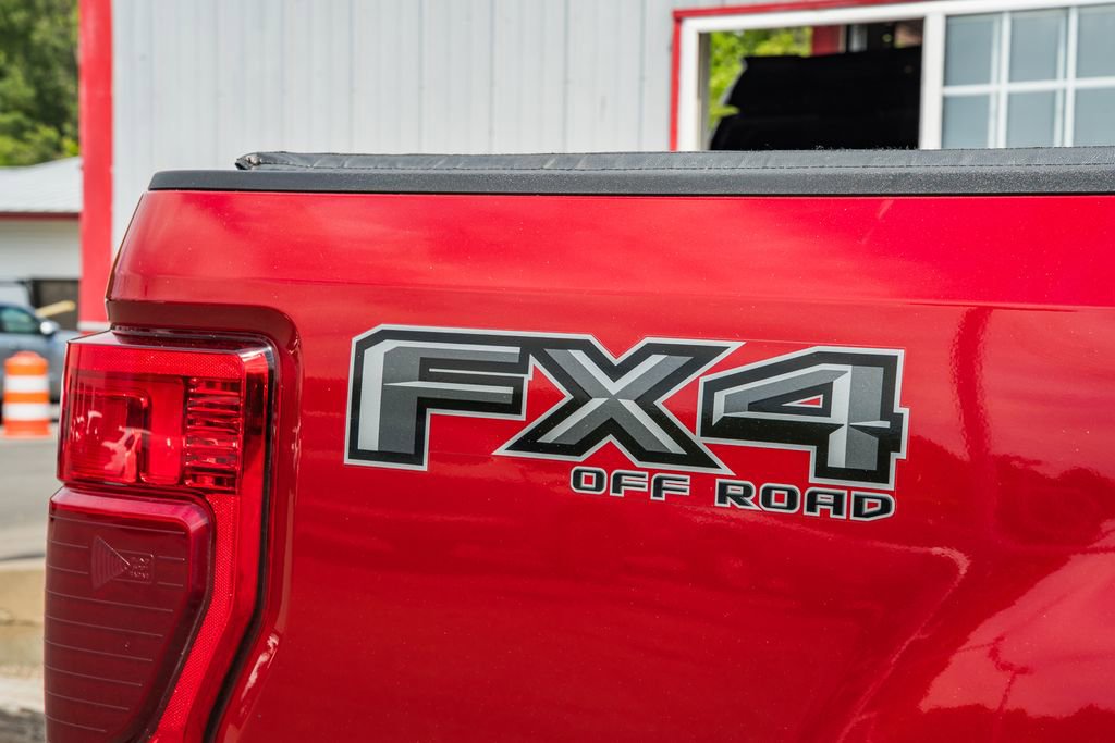Certified 2022 Ford F250 Lariat w/ Black Appearance Package AWD/4WD image 21