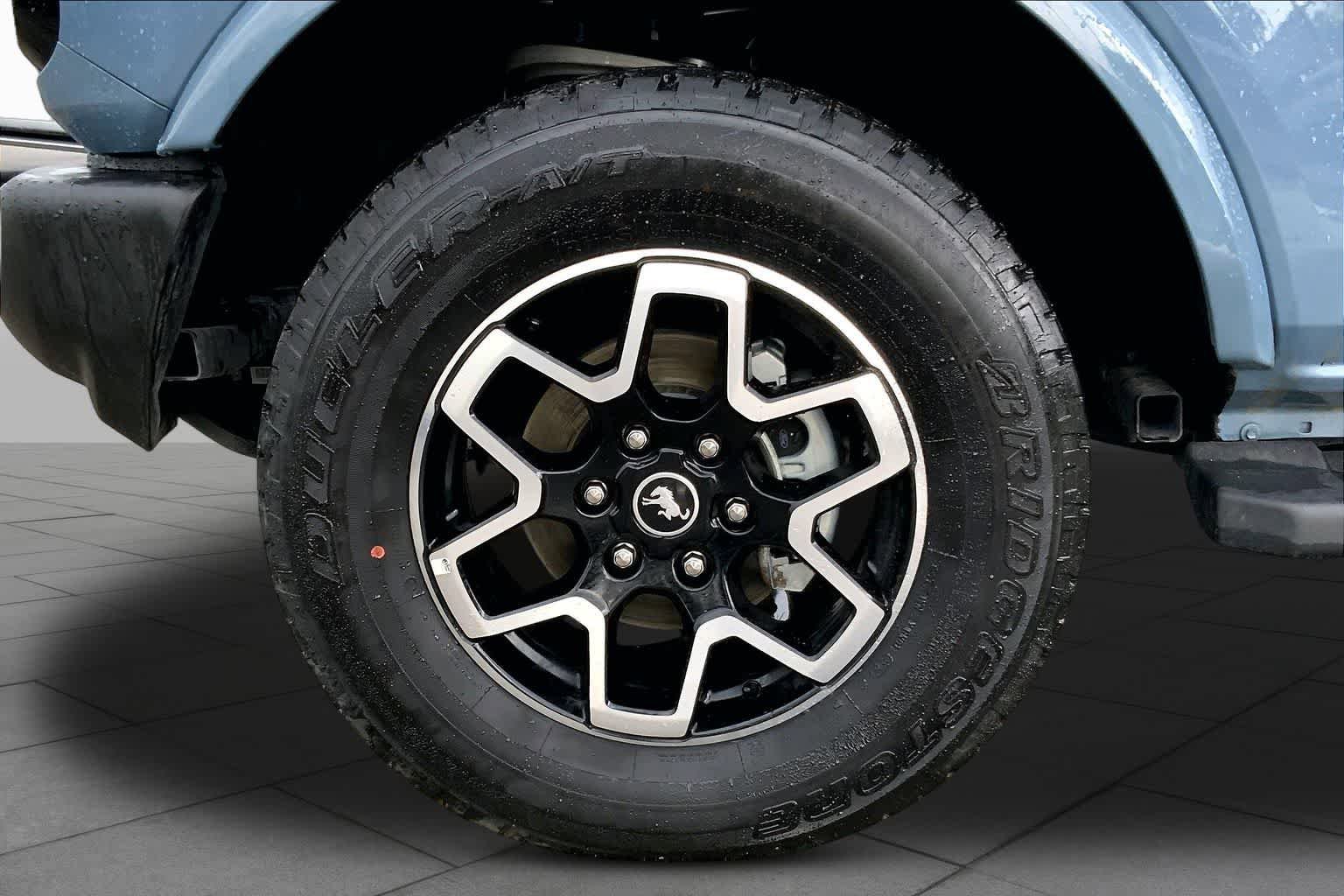 Certified 2024 Ford Bronco Outer Banks AWD/4WD image 11