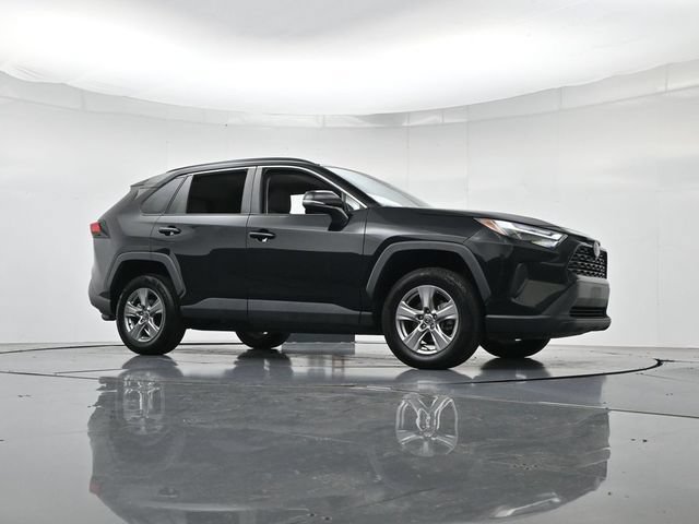 Used 2023 Toyota RAV4 XLE AWD/4WD image 35