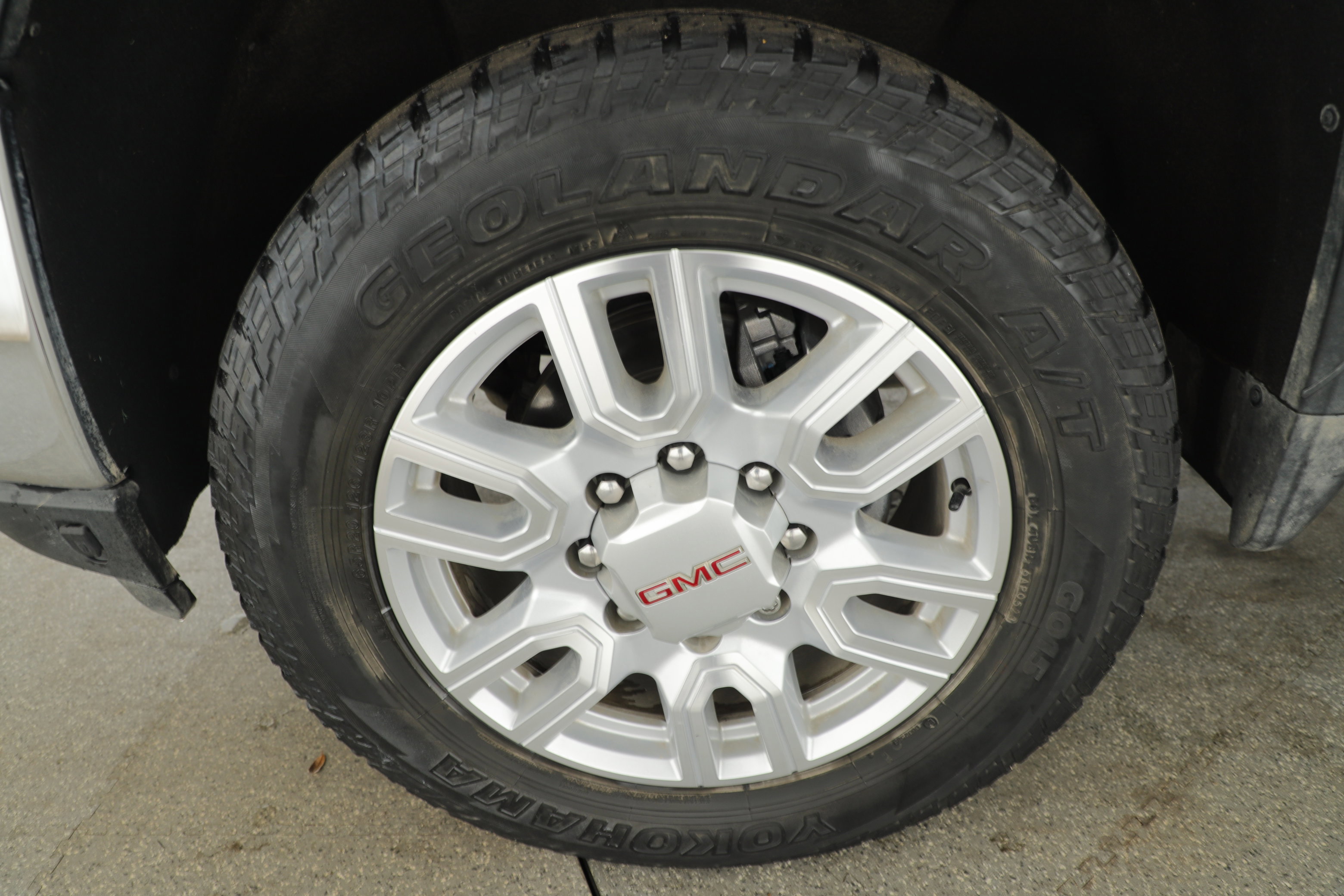 Used 2022 GMC Sierra 2500 SLT image 8