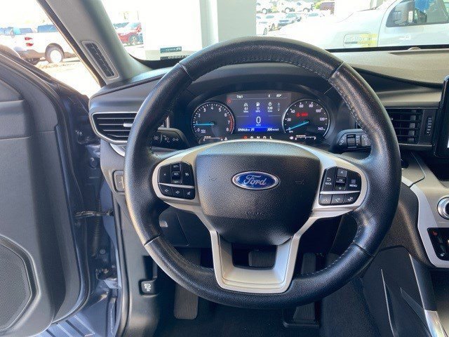 Certified 2021 Ford Explorer XLT w/ Equipment Group 202A image 31