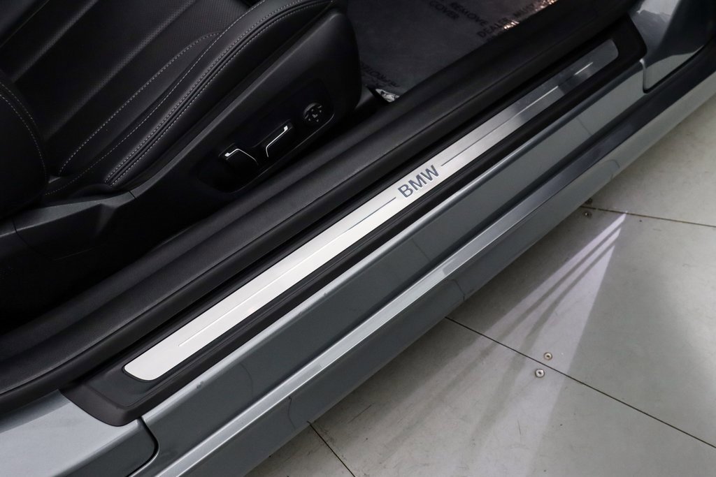 Used 2025 BMW 430i Convertible w/ Premium Package image 27