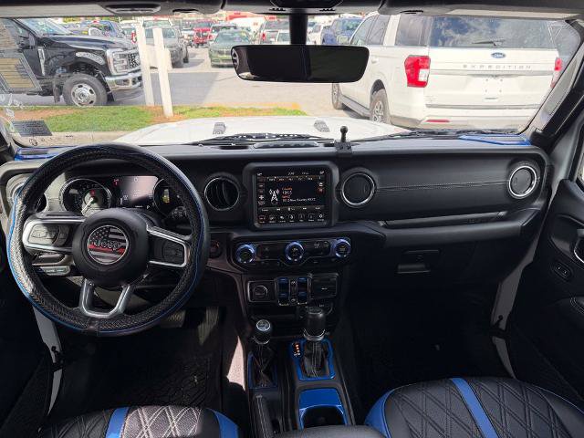 Used 2021 Jeep Wrangler Unlimited Sahara w/ Dual Top Group AWD/4WD image 14