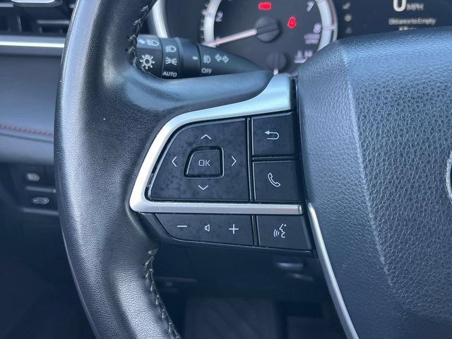Used 2024 Toyota Highlander XSE FWD image 21