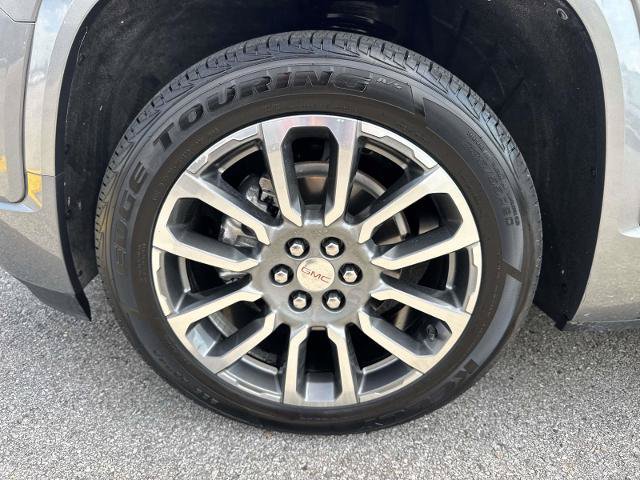 Used 2021 GMC Acadia Denali w/ Denali Ultimate Package AWD/4WD image 9