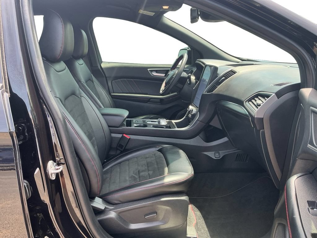 Certified 2024 Ford Edge ST-Line AWD/4WD image 22