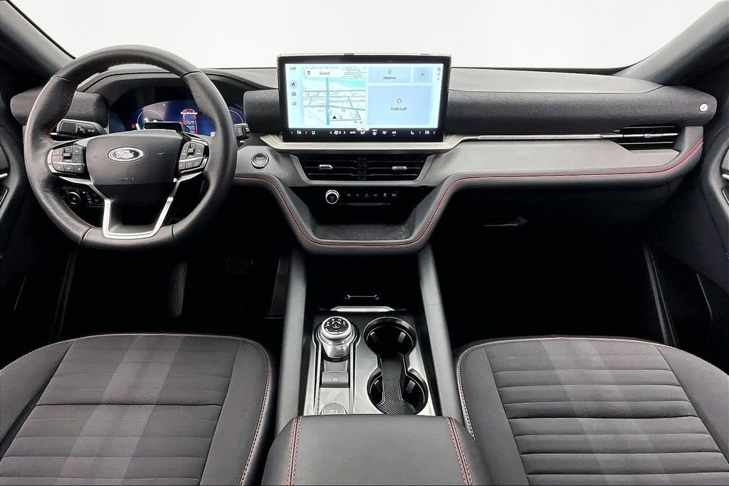 Certified 2025 Ford Explorer ST-Line w/ ST-Line Street Pack image 16