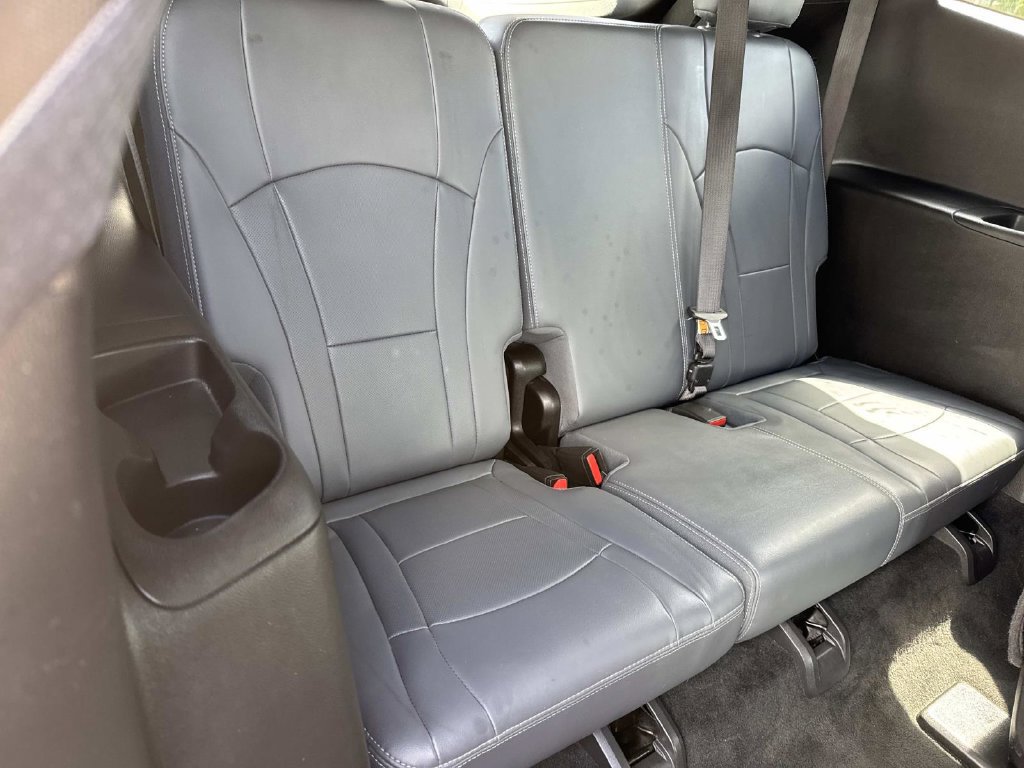 Used 2023 Buick Enclave Essence w/ Experience Buick Package FWD image 12