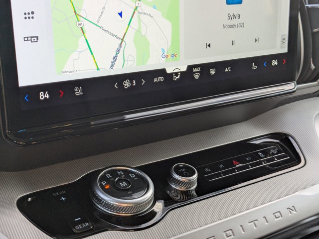 Certified 2025 Ford Expedition Active image 27