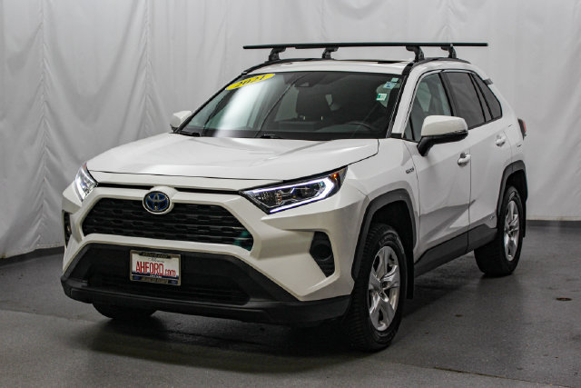 Used 2021 Toyota RAV4 XLE w/ Convenience Package AWD/4WD image 4