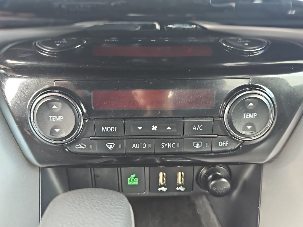 Used 2025 Mitsubishi Eclipse Cross AWD image 23