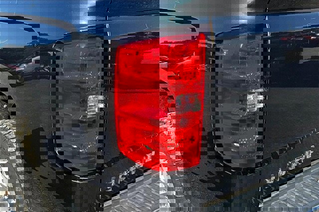 Used 2018 Chevrolet Silverado 1500 LT w/ All Star Edition image 24