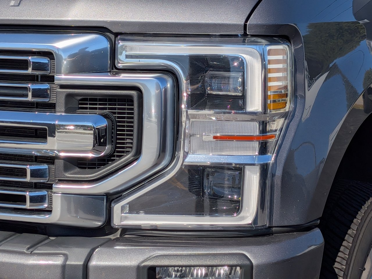 Certified 2022 Ford F250 Limited AWD/4WD image 9