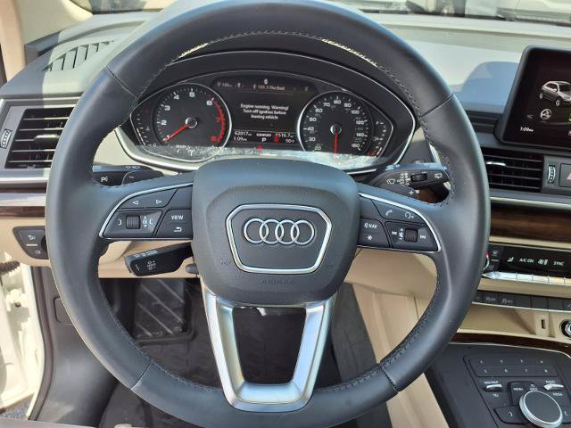 Used 2019 Audi Q5 2.0T Premium w/ Convenience Package AWD/4WD image 9