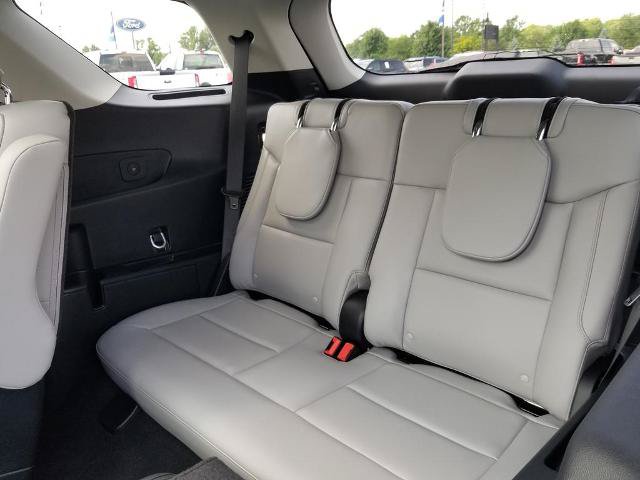 Certified 2025 Ford Explorer Active w/ Active Comfort Package AWD/4WD image 18