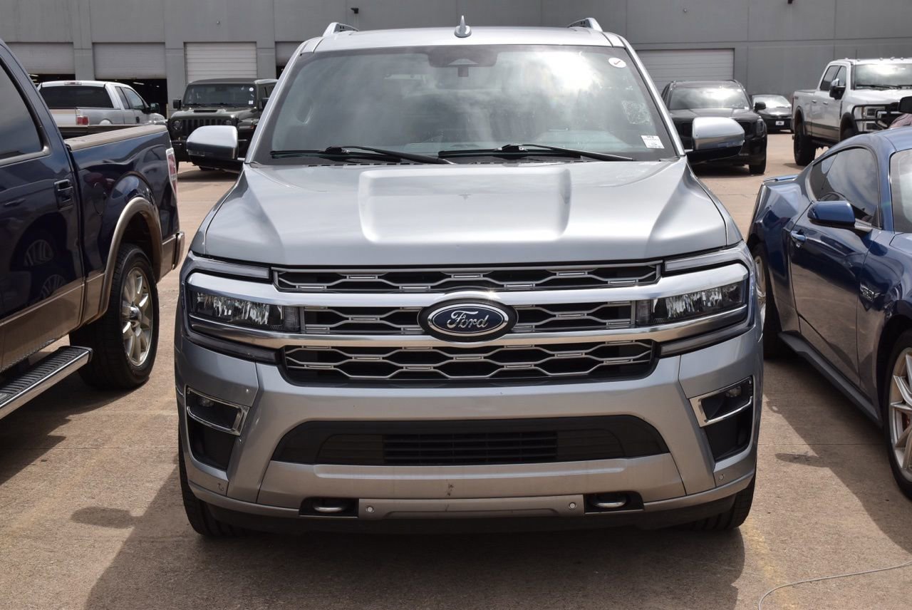 Certified 2023 Ford Expedition Platinum image 9