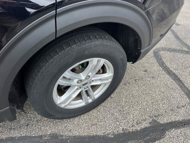 Certified 2024 Ford Explorer XLT w/ Class IV Trailer Tow Package AWD/4WD image 16