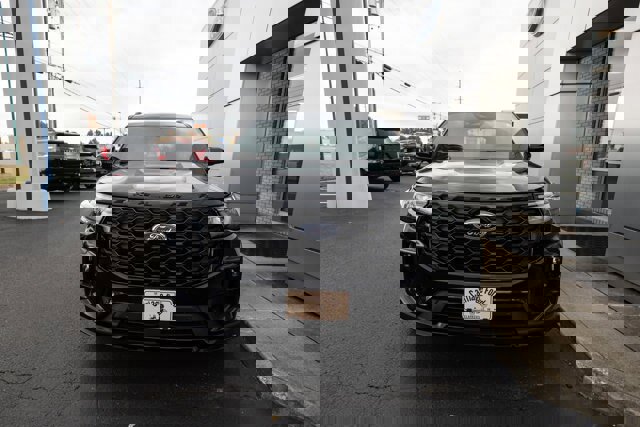 Certified 2025 Ford Explorer ST-Line image 7