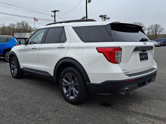 Certified 2023 Ford Explorer XLT w/ Equipment Group 202A AWD/4WD image 3