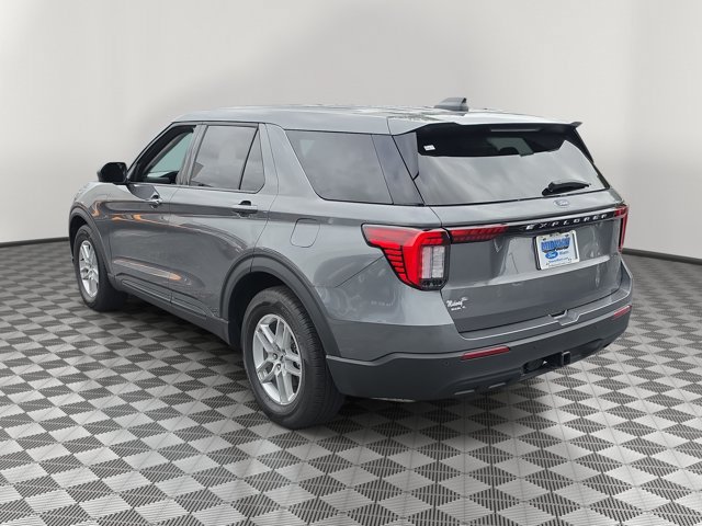 Certified 2026 Ford Explorer Active RWD image 4