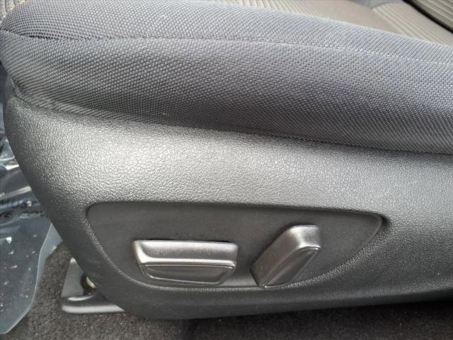 Used 2023 Toyota Highlander LE image 17