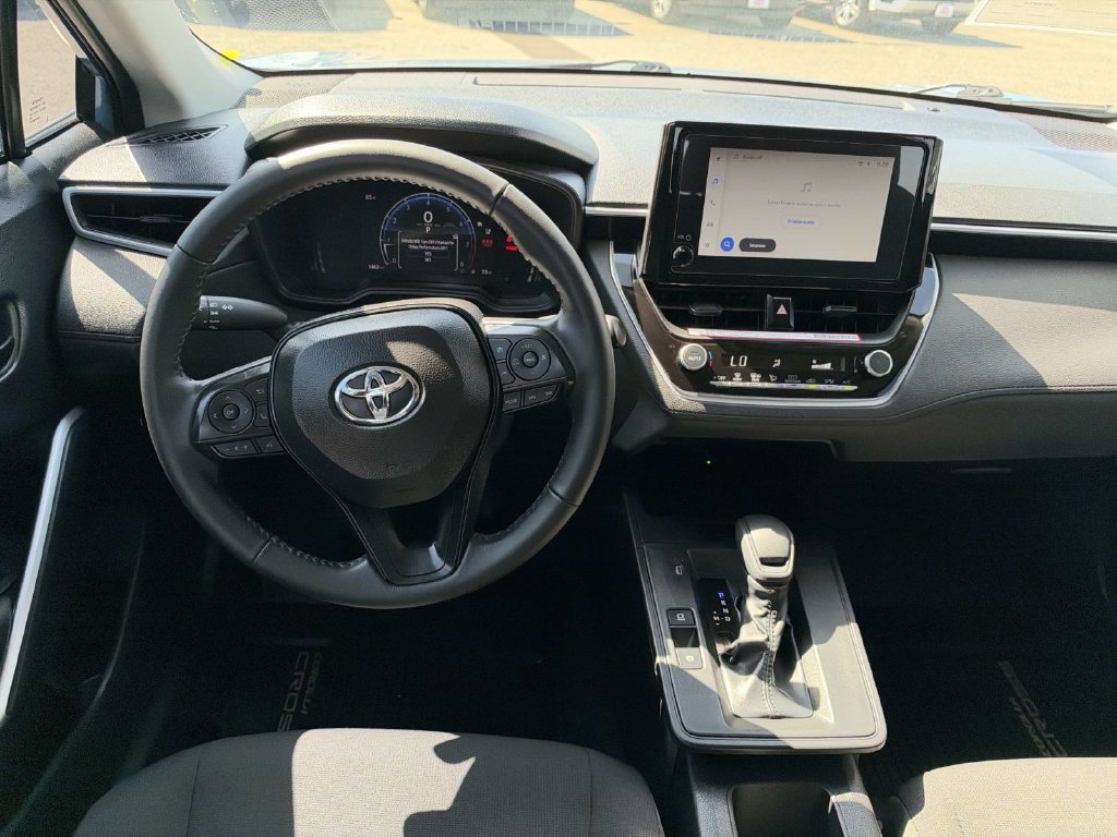 Used 2026 Toyota Corolla Cross LE w/ Moonroof Package FWD image 11
