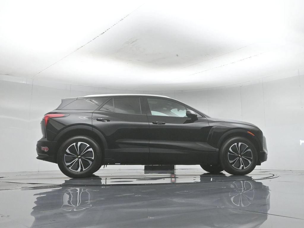 Used 2024 Chevrolet Blazer EV LT AWD/4WD image 8