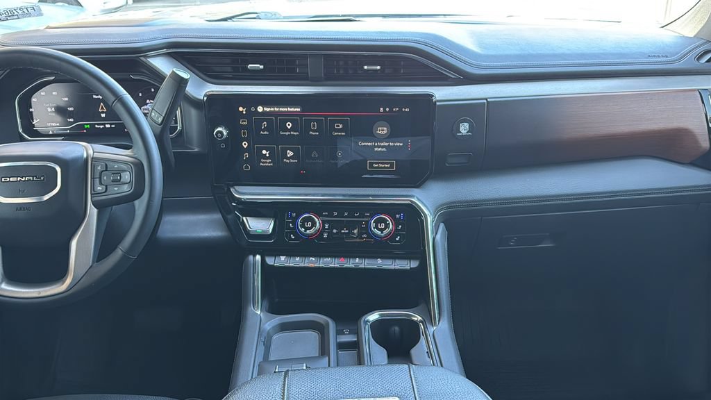 Used 2025 GMC Sierra 2500 Denali w/ Denali Reserve Package AWD/4WD image 11