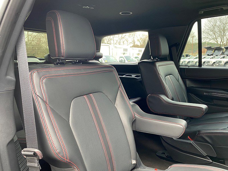 Certified 2023 Ford Expedition Limited image 35