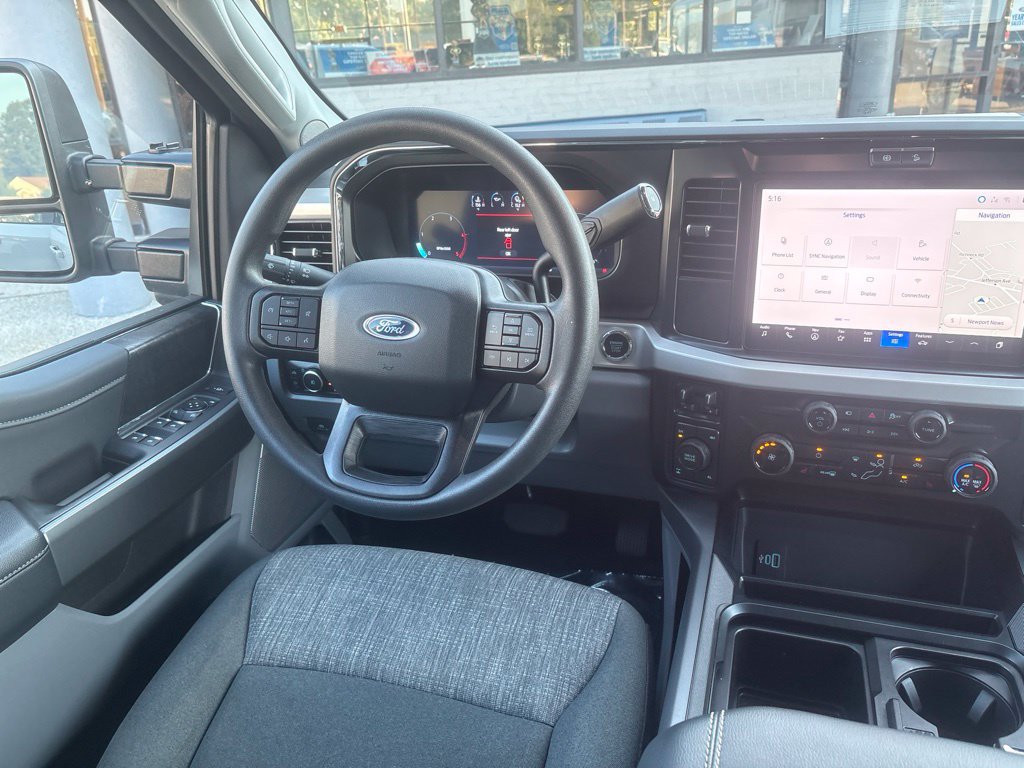 Certified 2026 Ford F250 XLT w/ XLT Premium Package AWD/4WD image 9