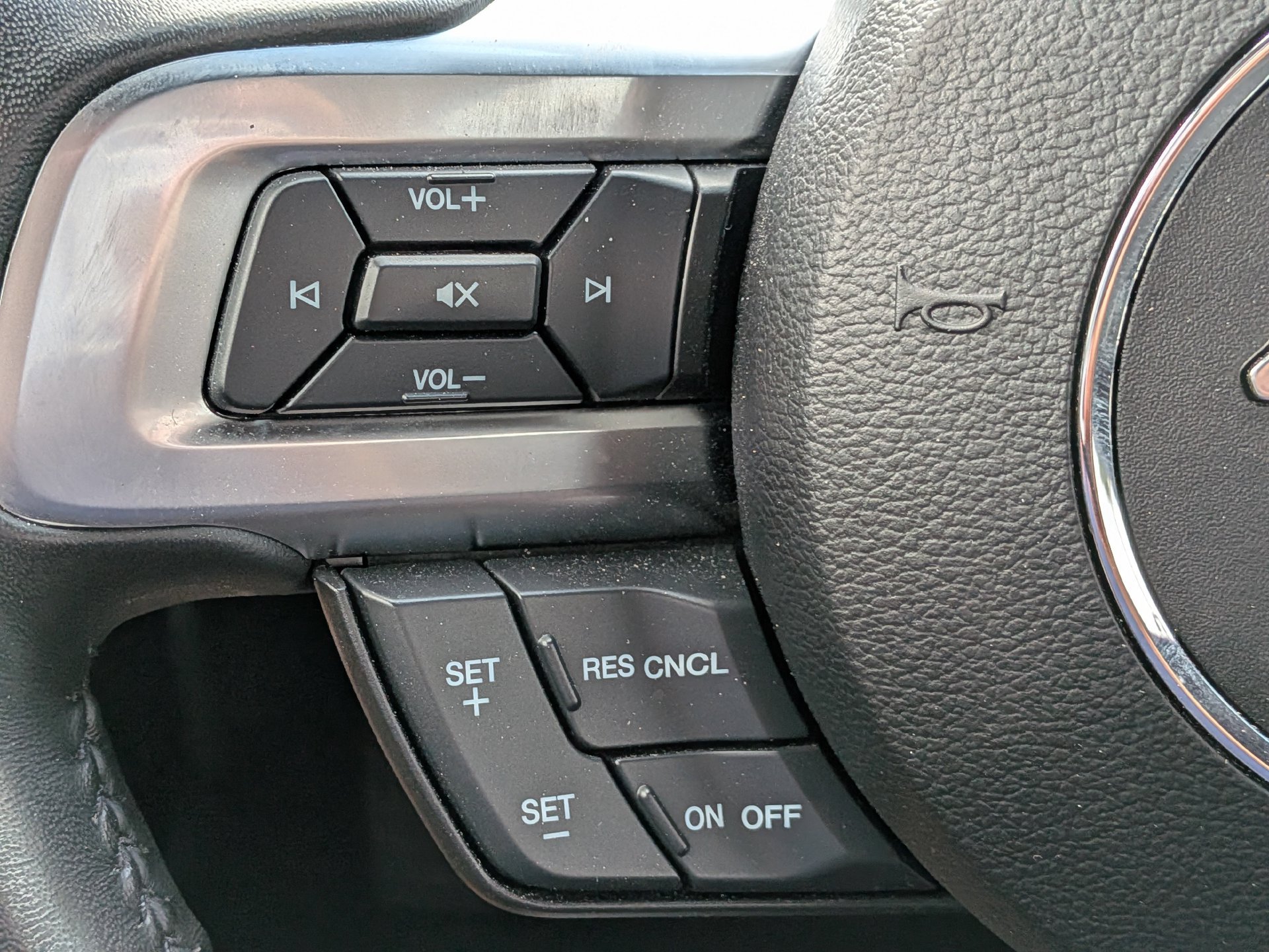 Certified 2020 Ford Mustang GT w/ Black Accent Package RWD image 26
