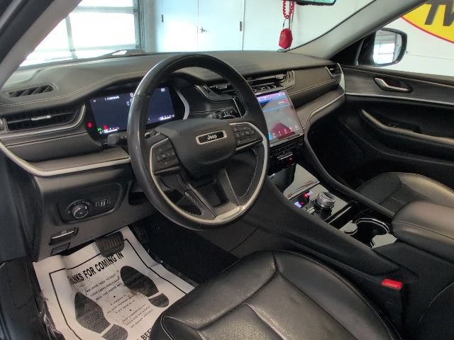 Used 2023 Jeep Grand Cherokee L Limited w/ Luxury Tech Group II AWD/4WD image 11
