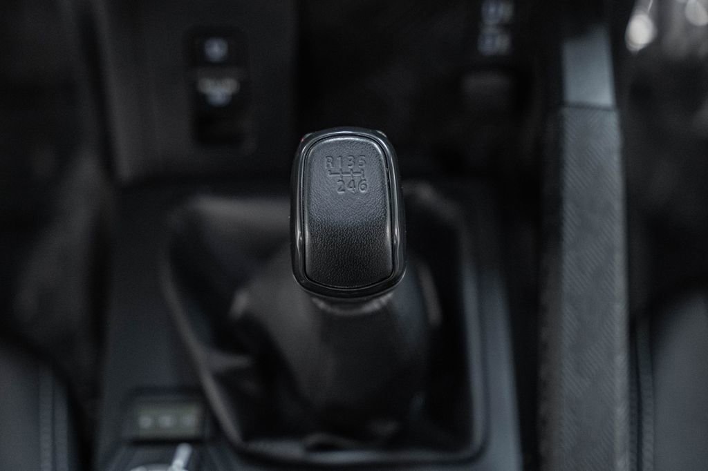 Used 2025 Toyota Tacoma TRD Sport AWD/4WD image 35