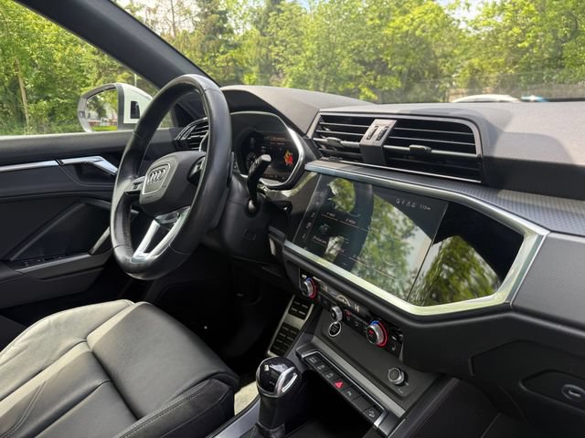 Used 2022 Audi Q3 2.0T Premium Plus AWD/4WD image 23