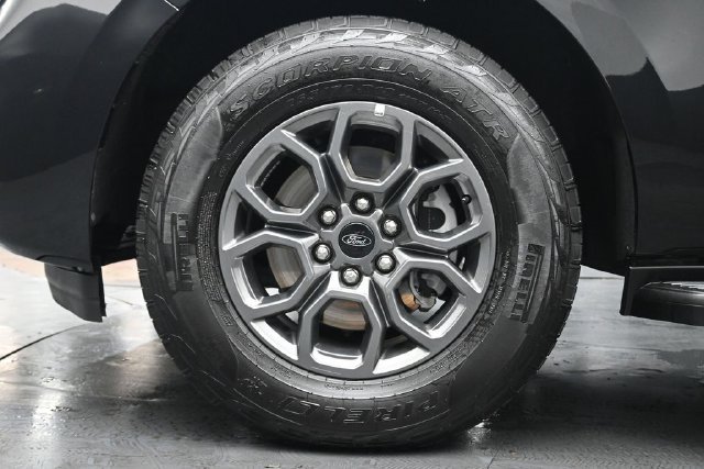 Certified 2026 Ford Expedition Max Active AWD/4WD image 32