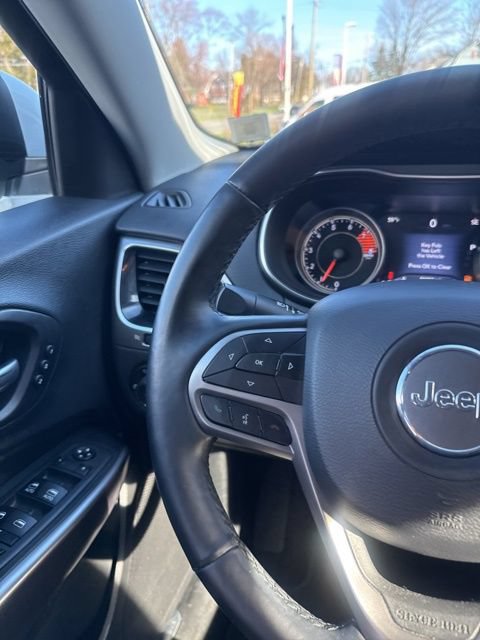 Used 2019 Jeep Cherokee Limited AWD/4WD image 27