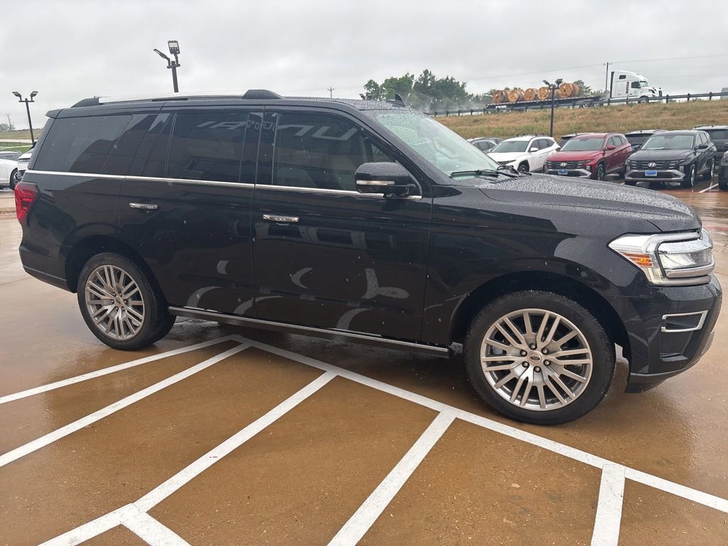 Certified 2023 Ford Expedition Limited AWD/4WD image 1